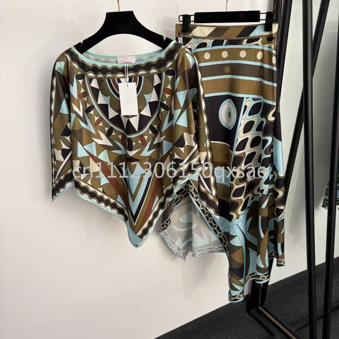 Streetwear Brands - Set Gaun Jubah Hitam Wanita Desain