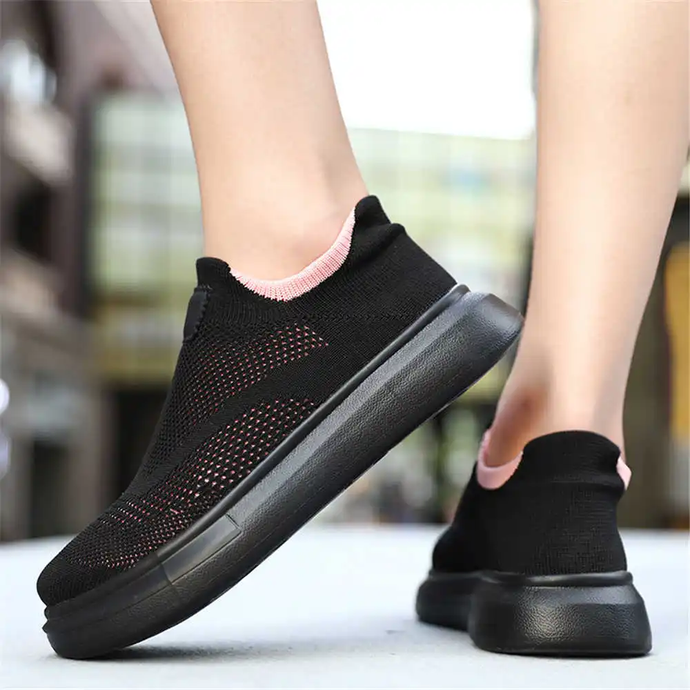 Streetwear Brand Ideas - Stoking Platform sepatu cokelat untuk wanita